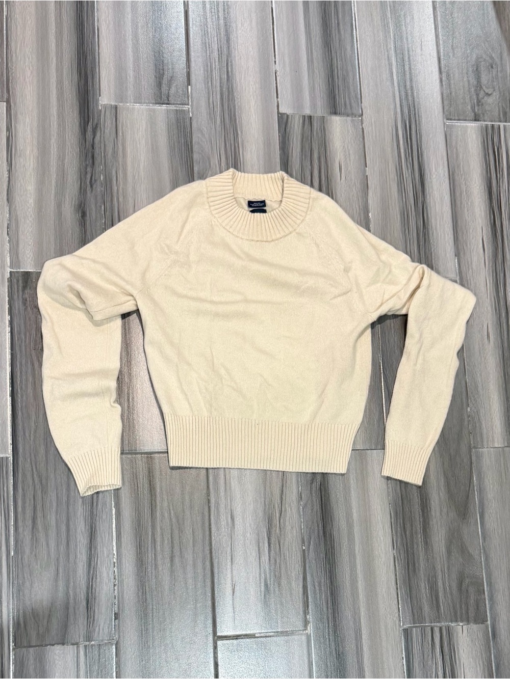 GAP Cream Cashmere/Wool Crewneck Pullover Sweater